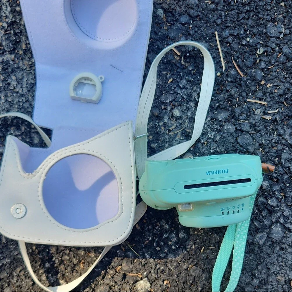 Fujifilm Instax Mini 9 Camera with Case Mint Green